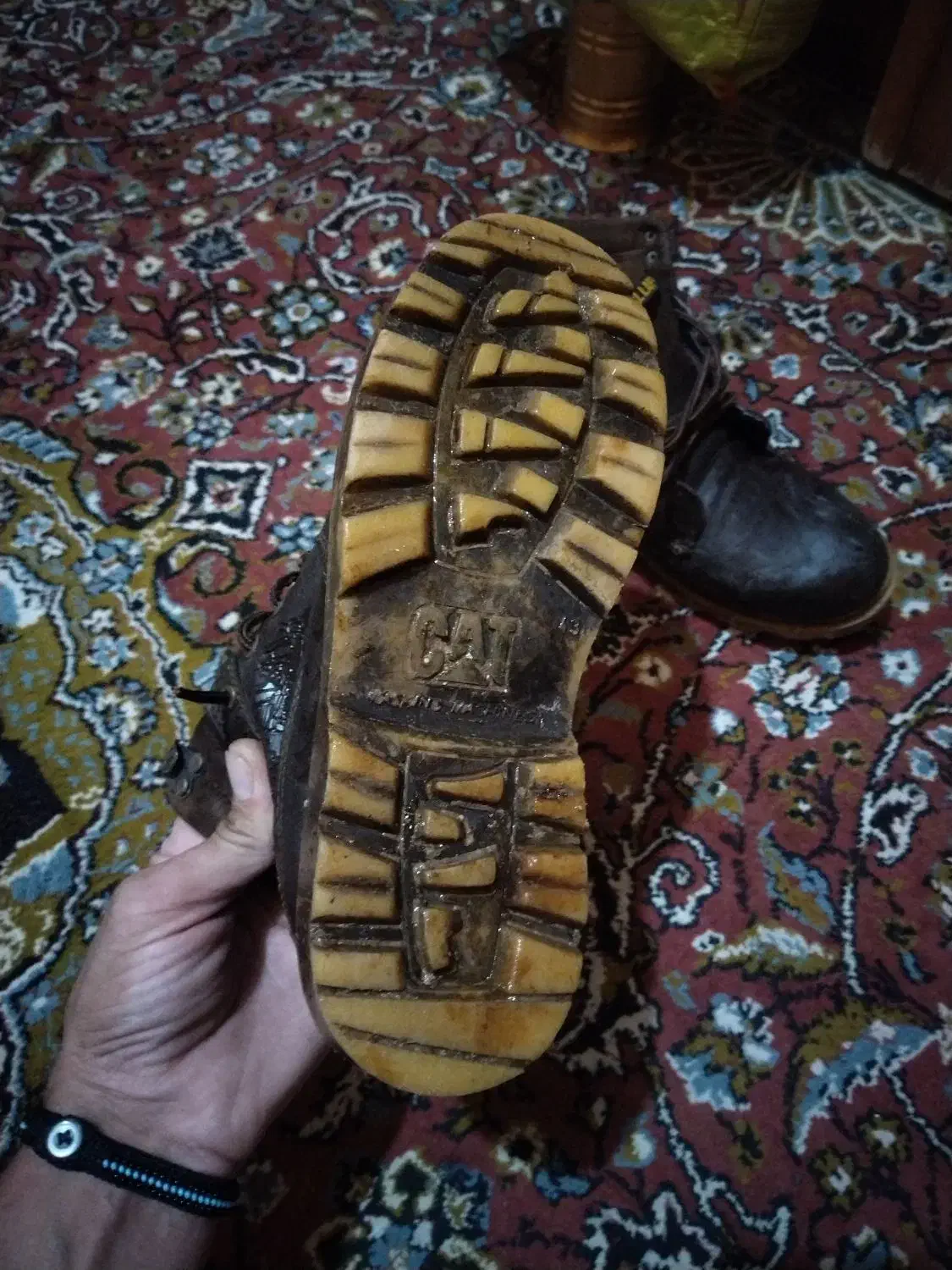 کفش|کیف، کفش، کمربند|چرداول, |دیوار