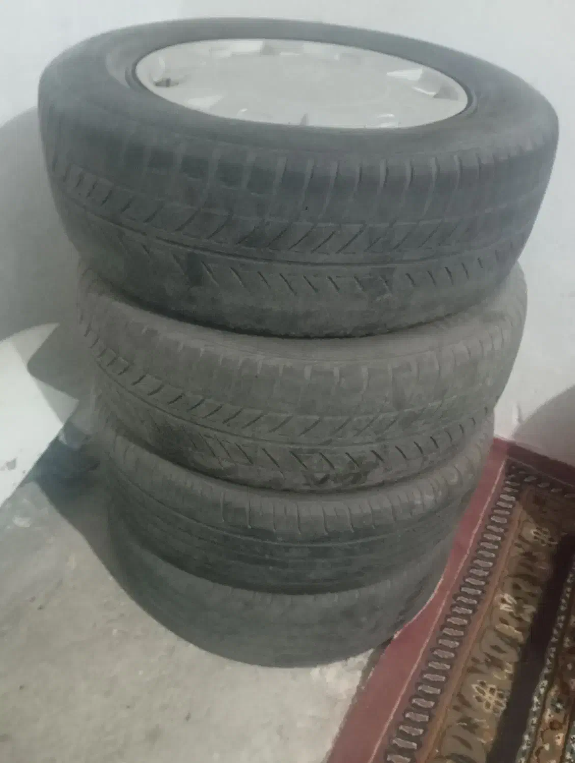 رینگ و لاستیک ۱۴ با قالباخ تمیس بدون خط|قطعات یدکی و لوازم جانبی|سنندج, |دیوار