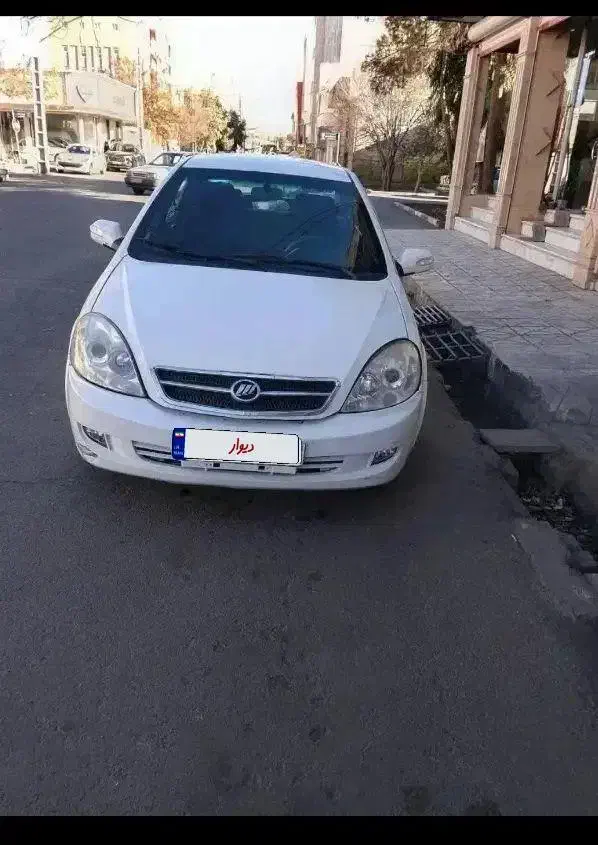 لیفان ۵۲۰ کم کارکرد|خودرو سواری و وانت|ملایر, |دیوار