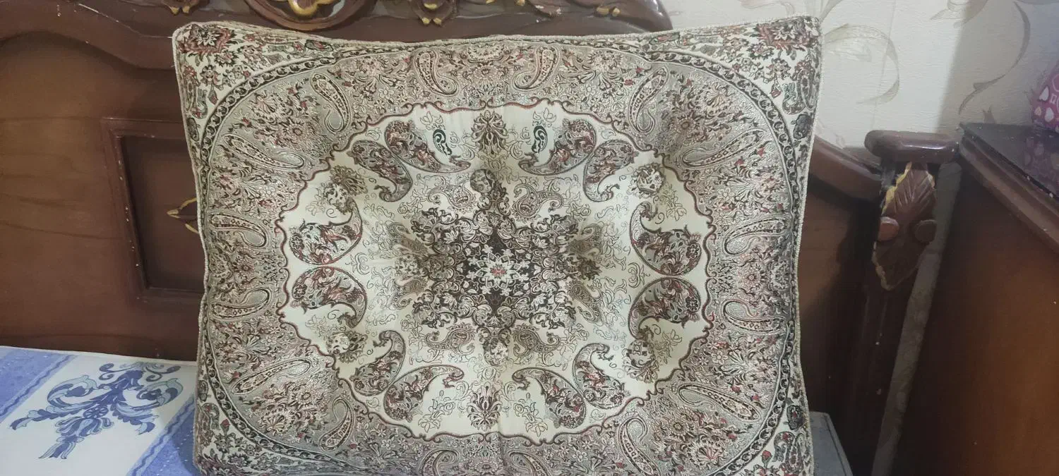 پشتی شاه نشین ترمه|پشتی|بروجرد, |دیوار