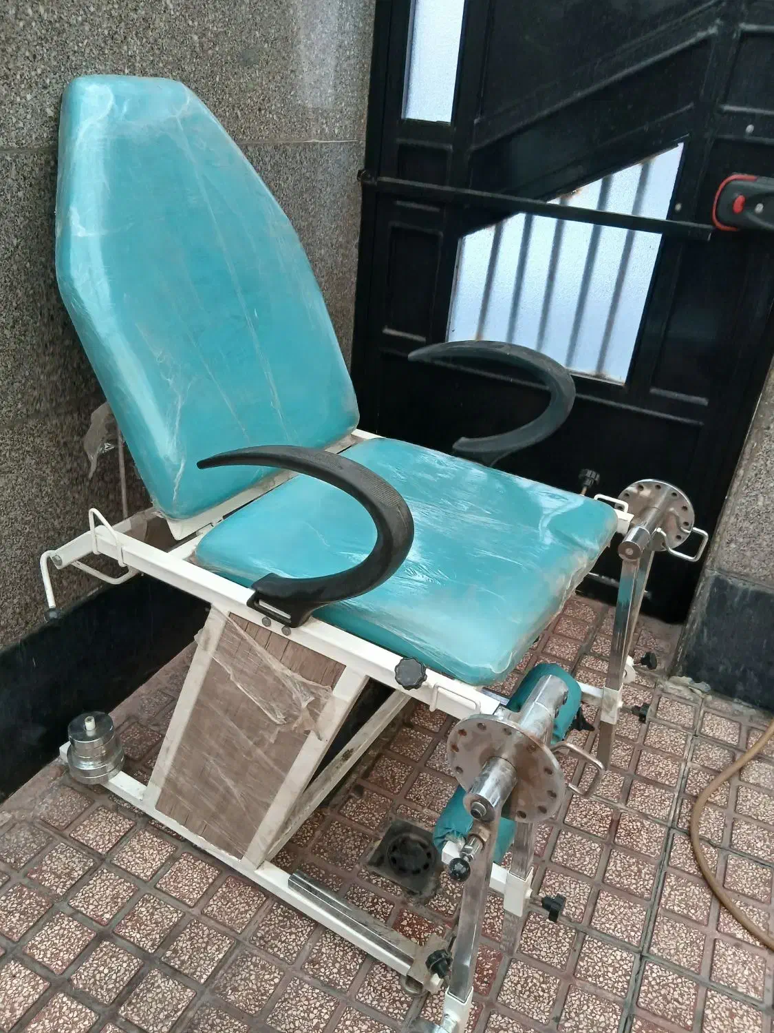 صندلی|صندلی و نیمکت|تهران, مقدم|دیوار