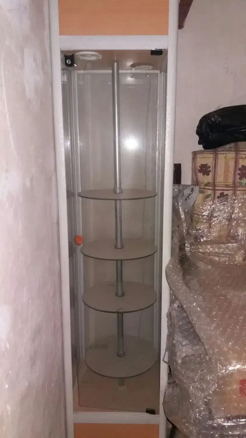 ویترین چهارطبقه گردان|بوفه، ویترین، کنسول|فریمان, |دیوار