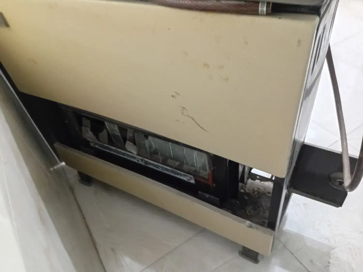 فروش چند تیکه وسیله یخچال گاز و بخاری|بخاری، هیتر، شومینه|رباط‌کریم, شترخوار|دیوار