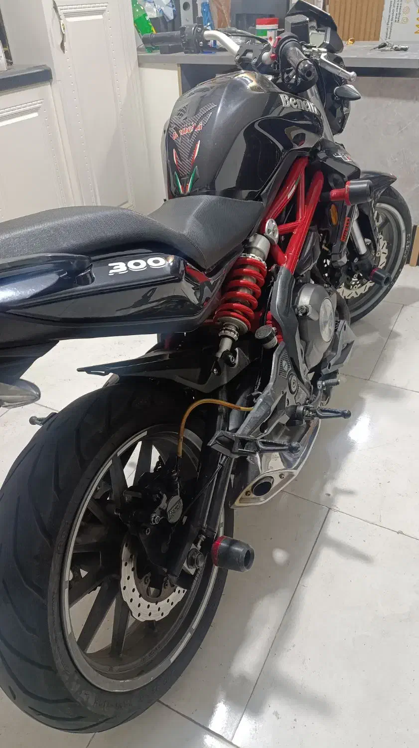 بنلی ۳۰۰ جفت سیلندر مدل ۹۷|موتورسیکلت|گرگان, |دیوار