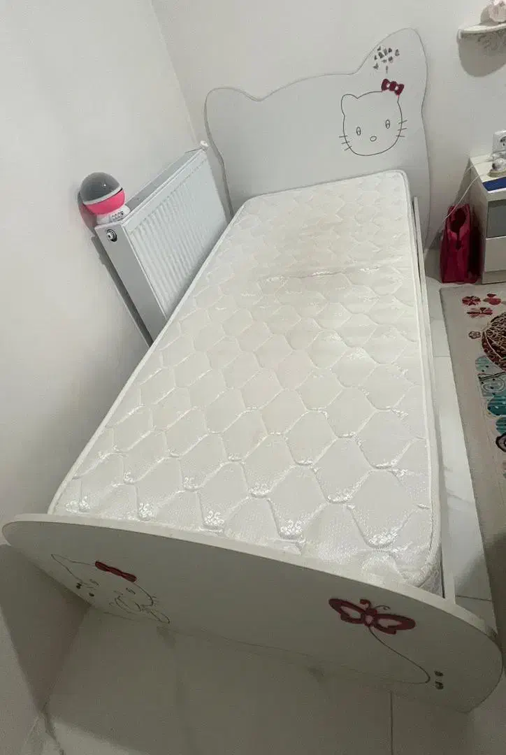 تخت کودک|تخت و سرویس خواب|برخوار, |دیوار