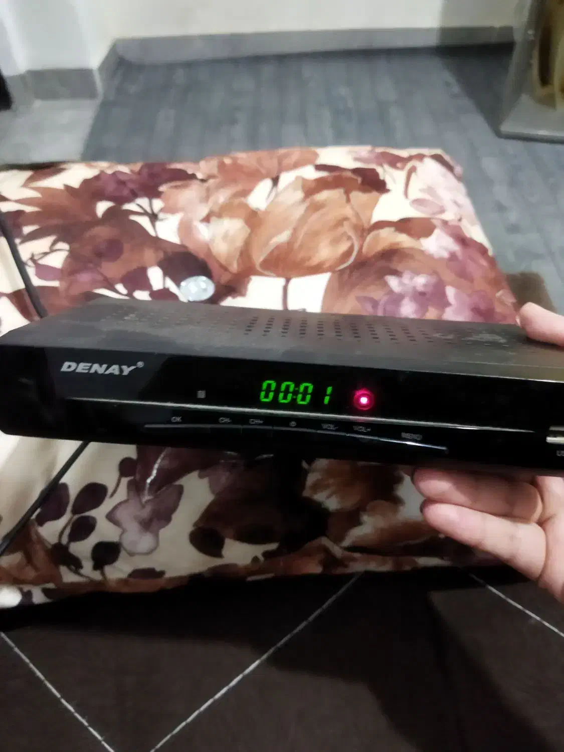 گیرنده دیجیتال داخلی|صوتی و تصویری|لاهیجان, شیشه گران|دیوار