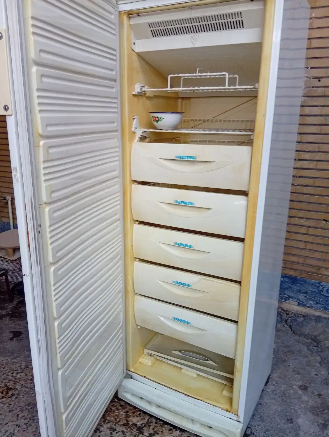 فریز ایستاده کشویی خارجی|یخچال و فریزر|شوش, |دیوار