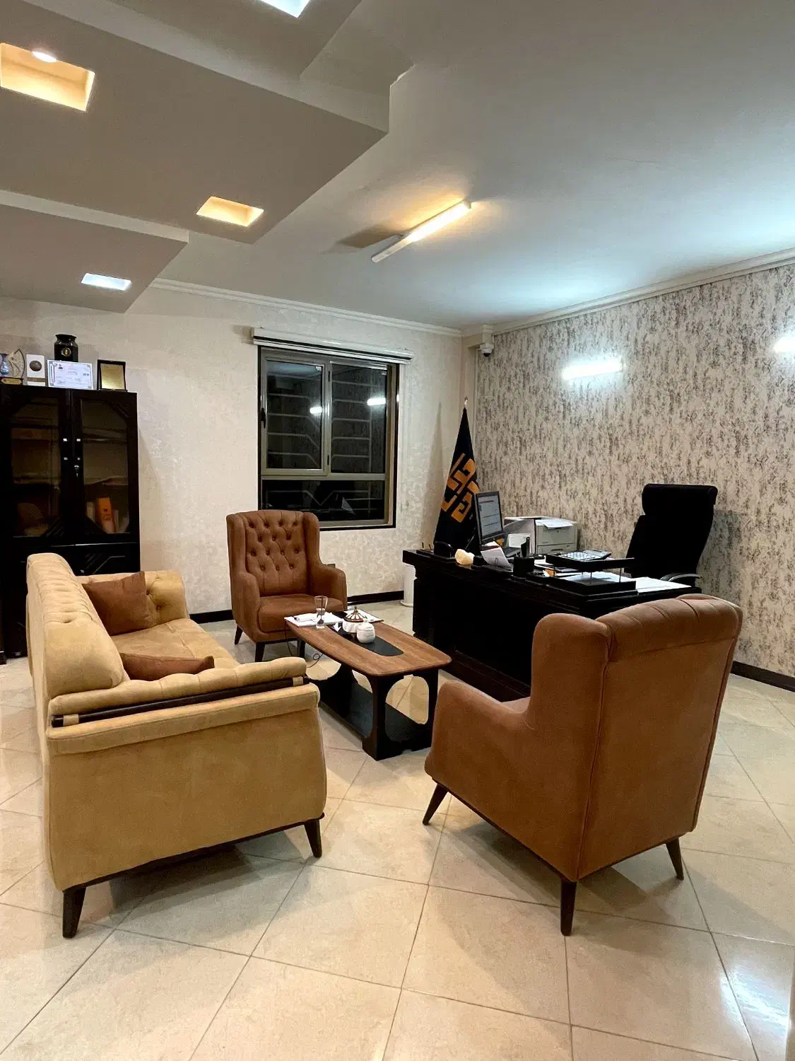 همکاری با خانم و آقا|استخدام اداری و مدیریت|یزد, |دیوار