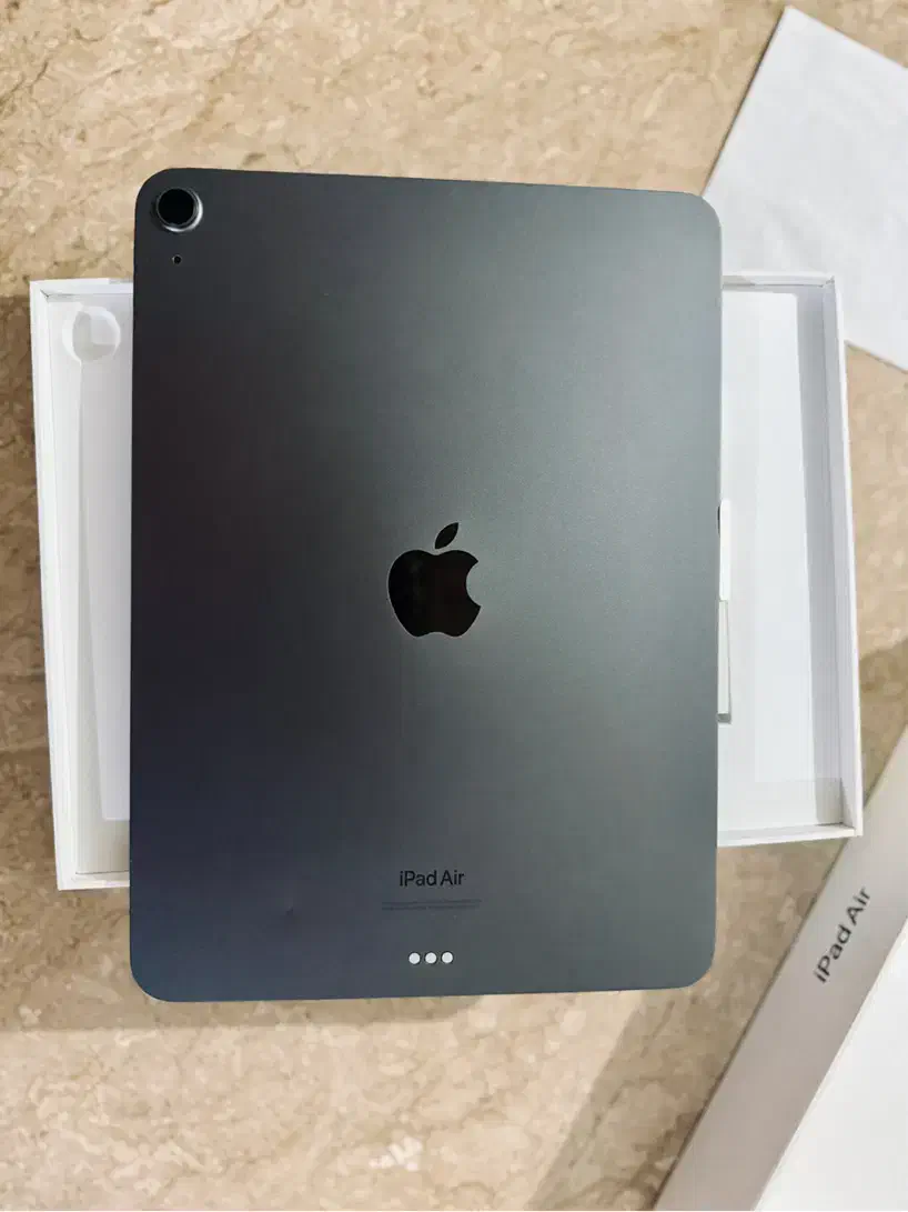 IPAD AIR 5th 64GB Wifi / LL/A|تبلت|مشهد, امیر المومنین|دیوار