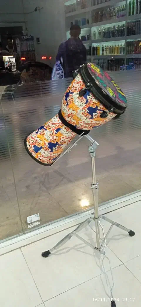 پایه داربوکا و جیمبی|درام و پرکاشن|بابل, |دیوار