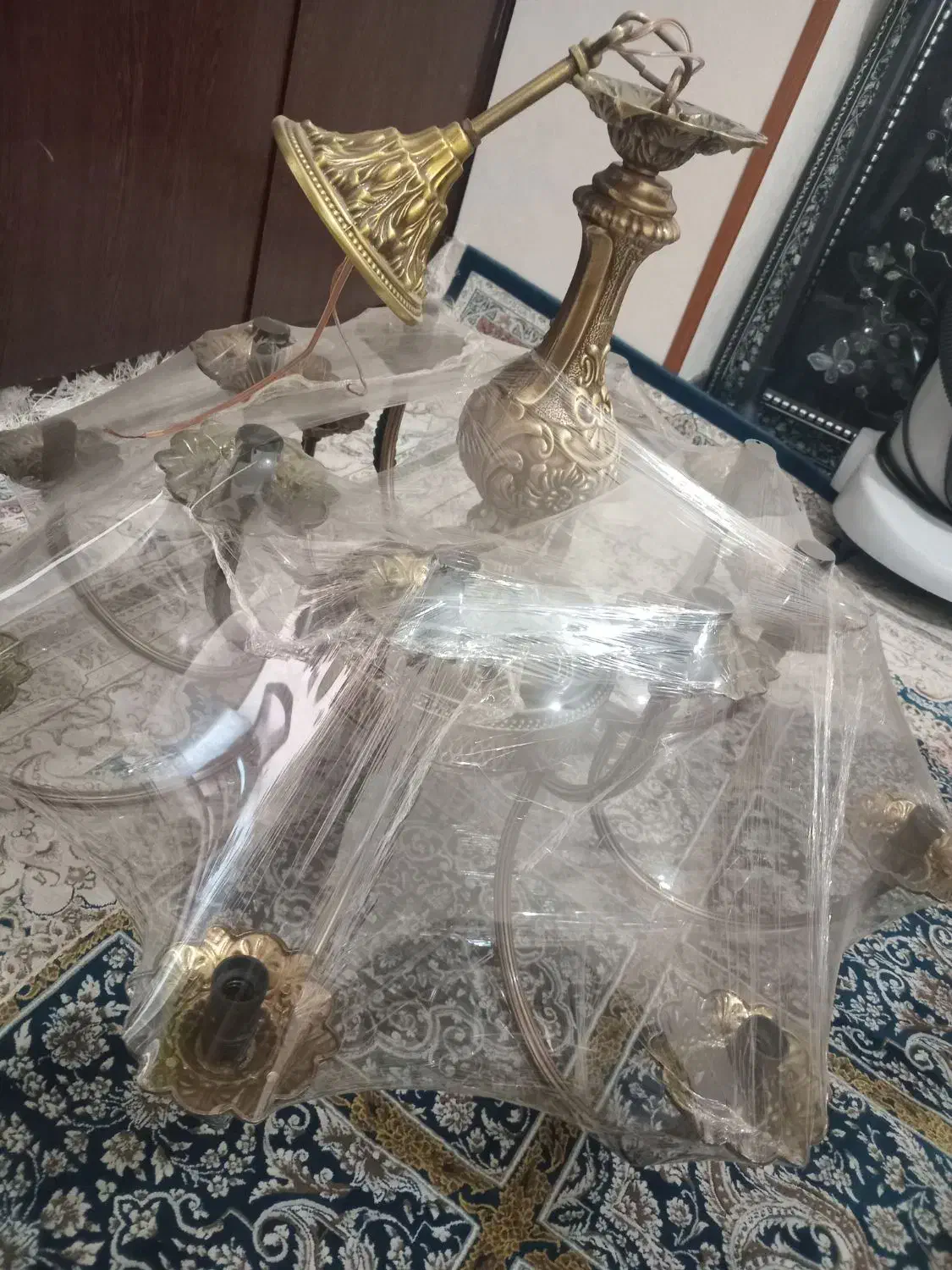 لوسترنو۳ عددبه علت تغییرشغل به فروش می‌رسدقیمت کار|لوستر و چراغ آویز|اصفهان, جلالیه|دیوار