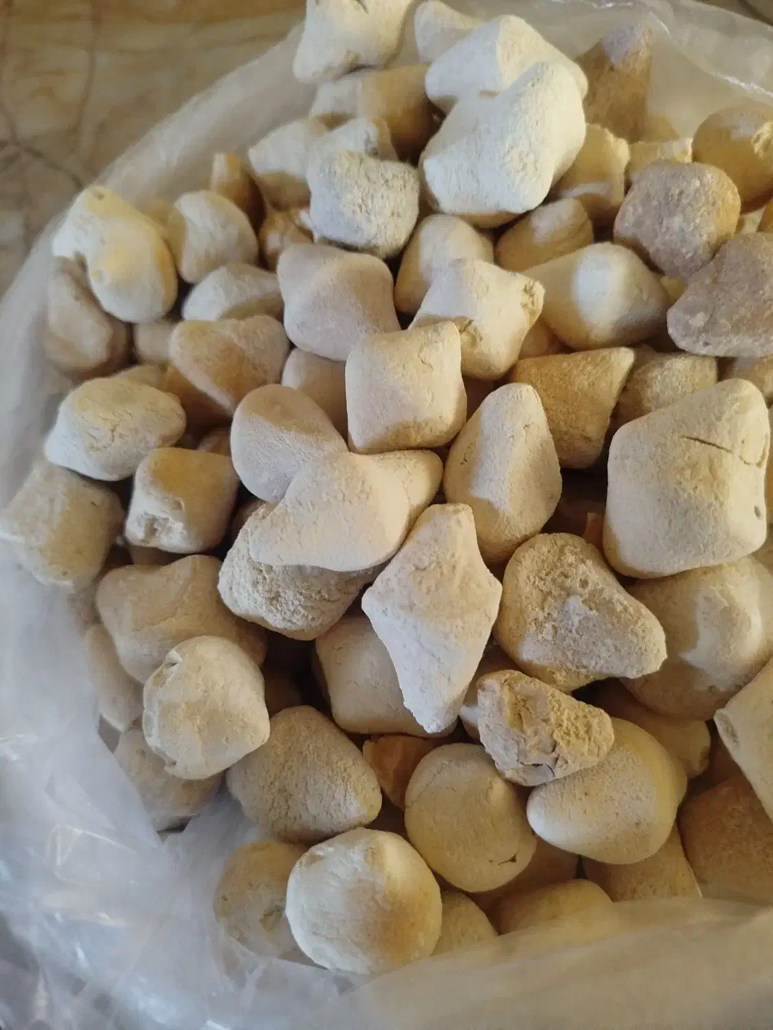 قروت مشکی|خوردنی و آشامیدنی|تربت جام, شهید غلام زاده|دیوار