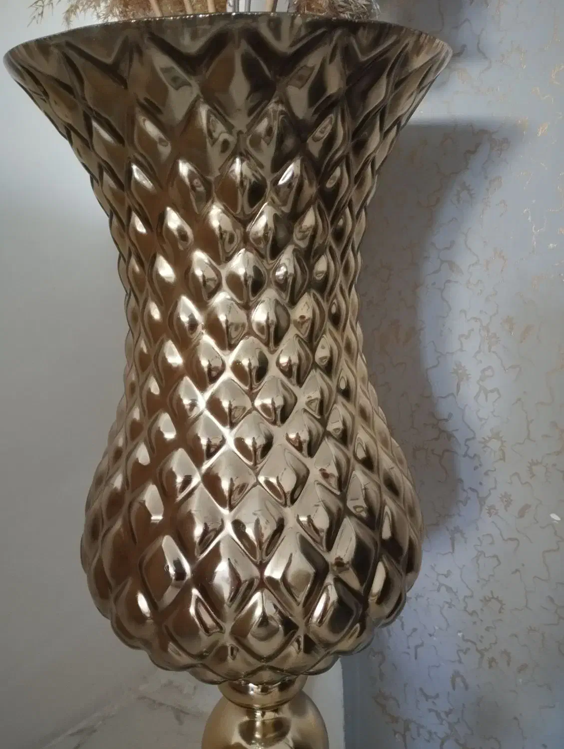 گلدان طلایی|گل مصنوعی|سنندج, |دیوار