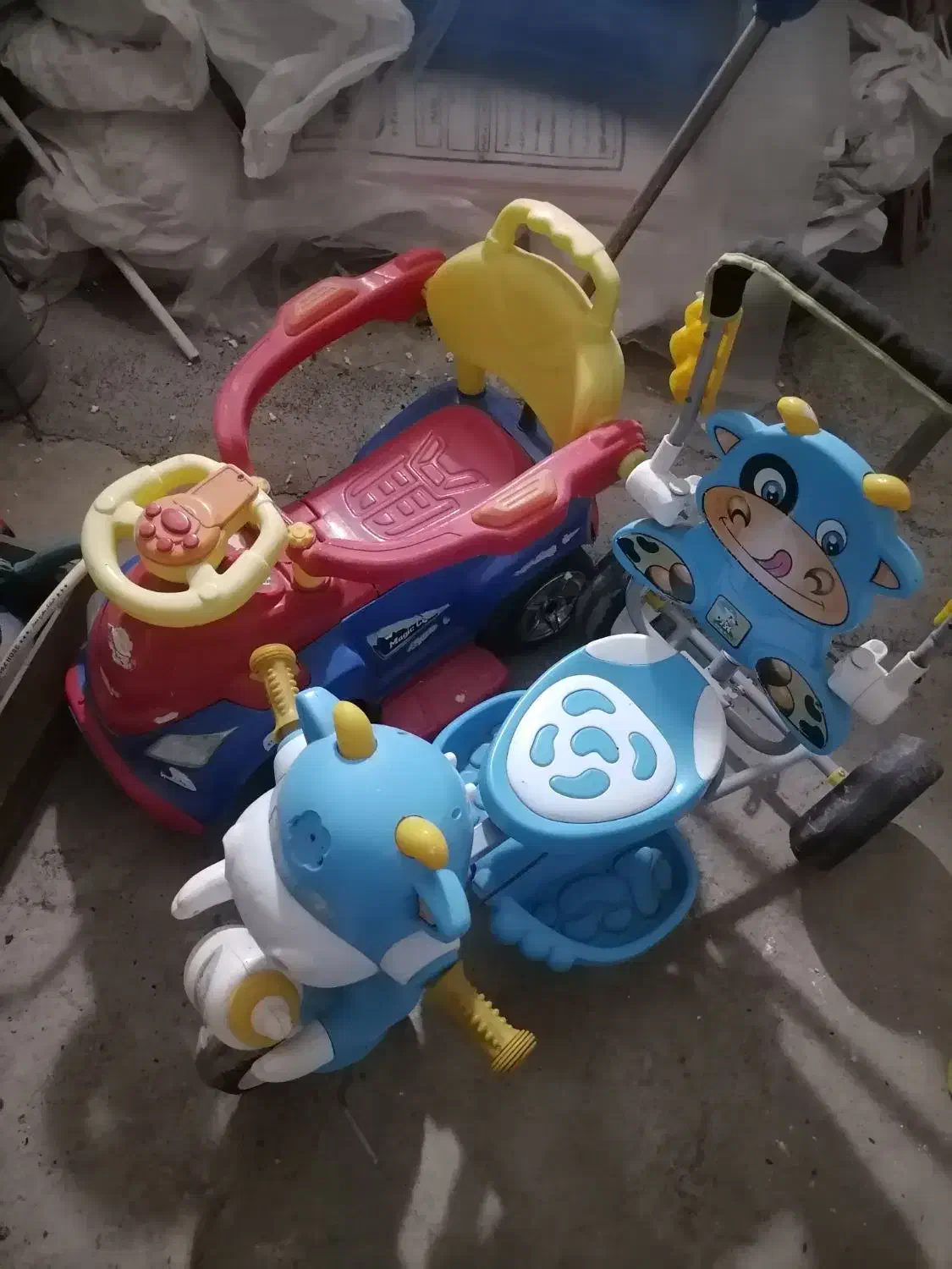 اسباب بازی سه چرخه|اسباب‌بازی بچه|آمل, |دیوار