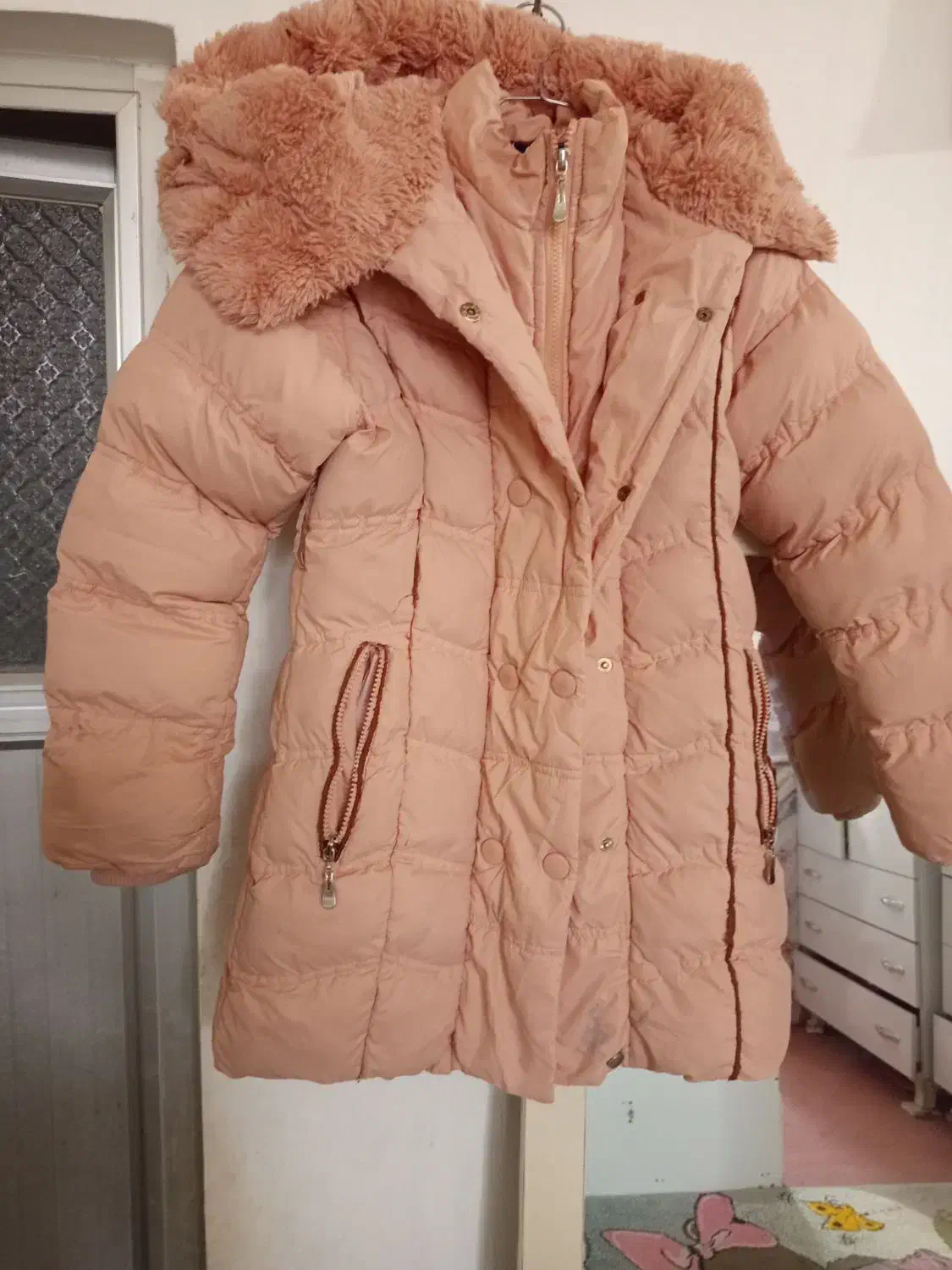 کاپش دخترانه و پالتو پشمی مردانه|کفش و لباس بچه|مرند, |دیوار