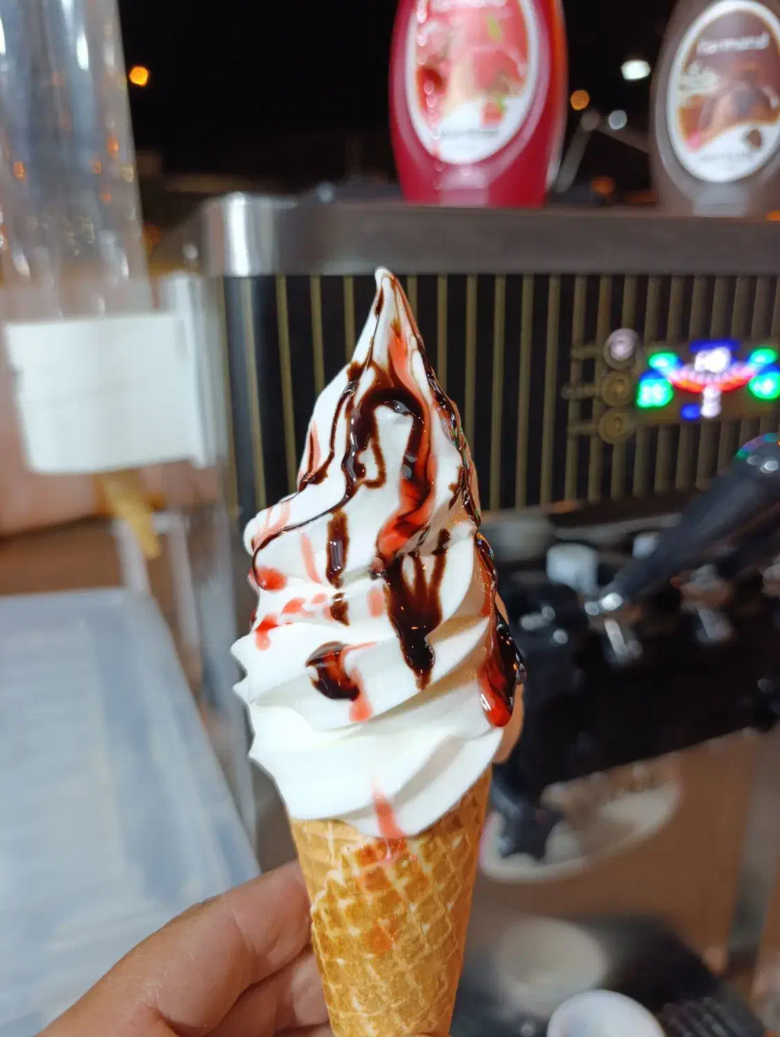 دستگاه بستنی قیفی|کافی‌شاپ و رستوران|سردشت, |دیوار