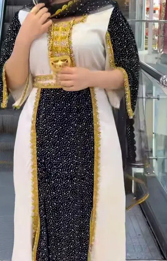 دوخت لباس|لباس|بندرعباس, |دیوار