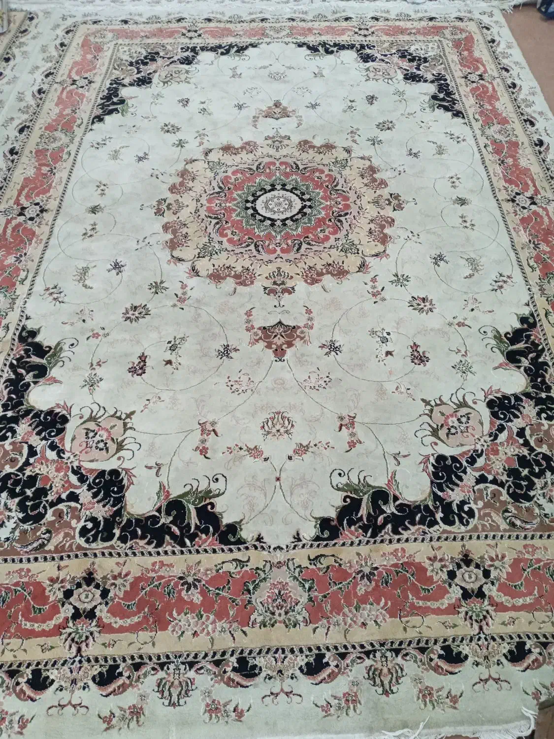 فرش ماشینی 2 عدد 6 متری و 2 عدد 9 متری|فرش|همدان, |دیوار