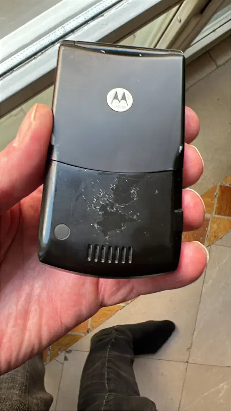 گوشی موتورولا v3|موبایل|تهران, ولنجک|دیوار