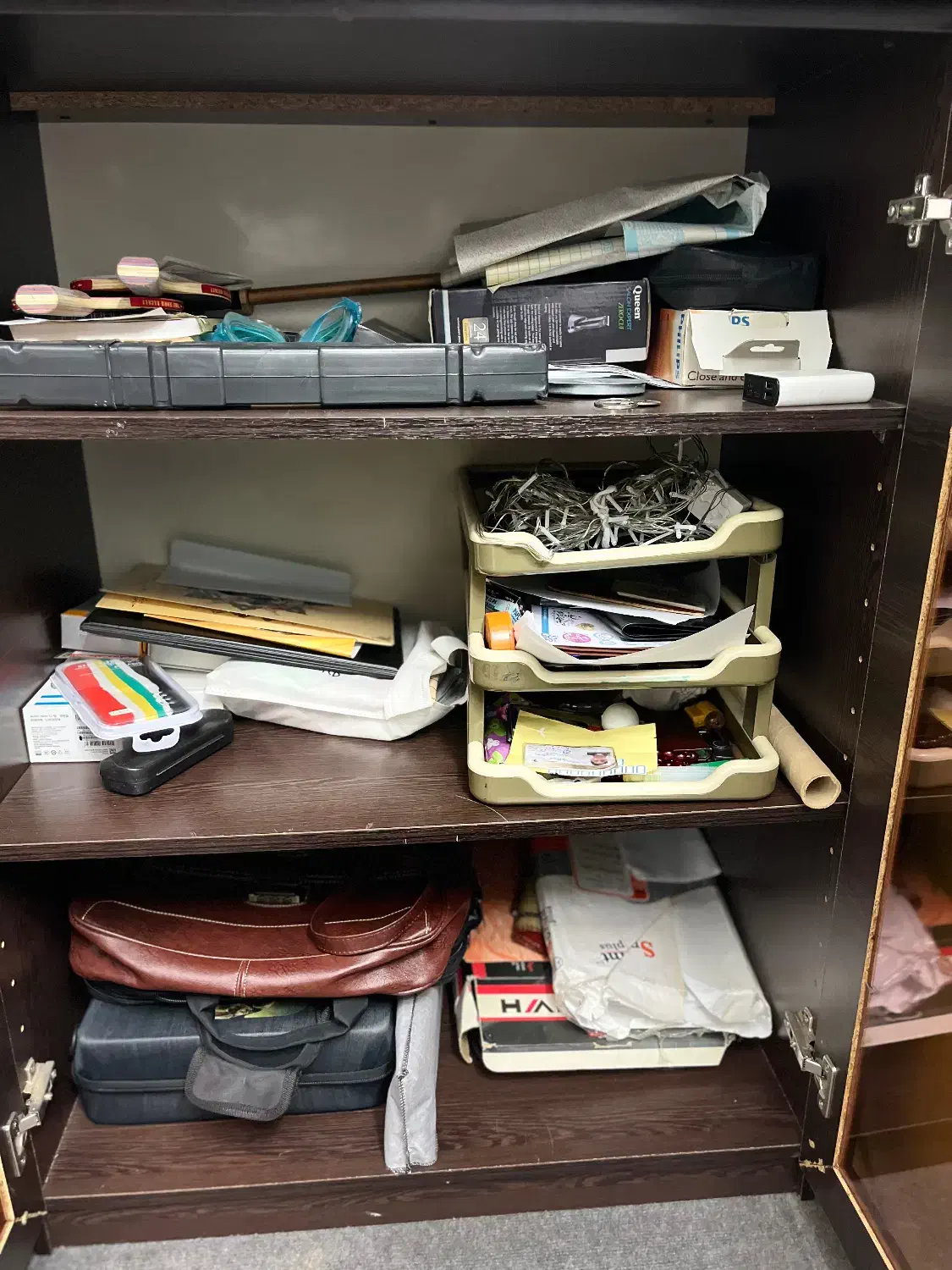 میز تحریر به همراه یک عدد بوفه|میز تحریر و کامپیوتر|لنگرود, |دیوار