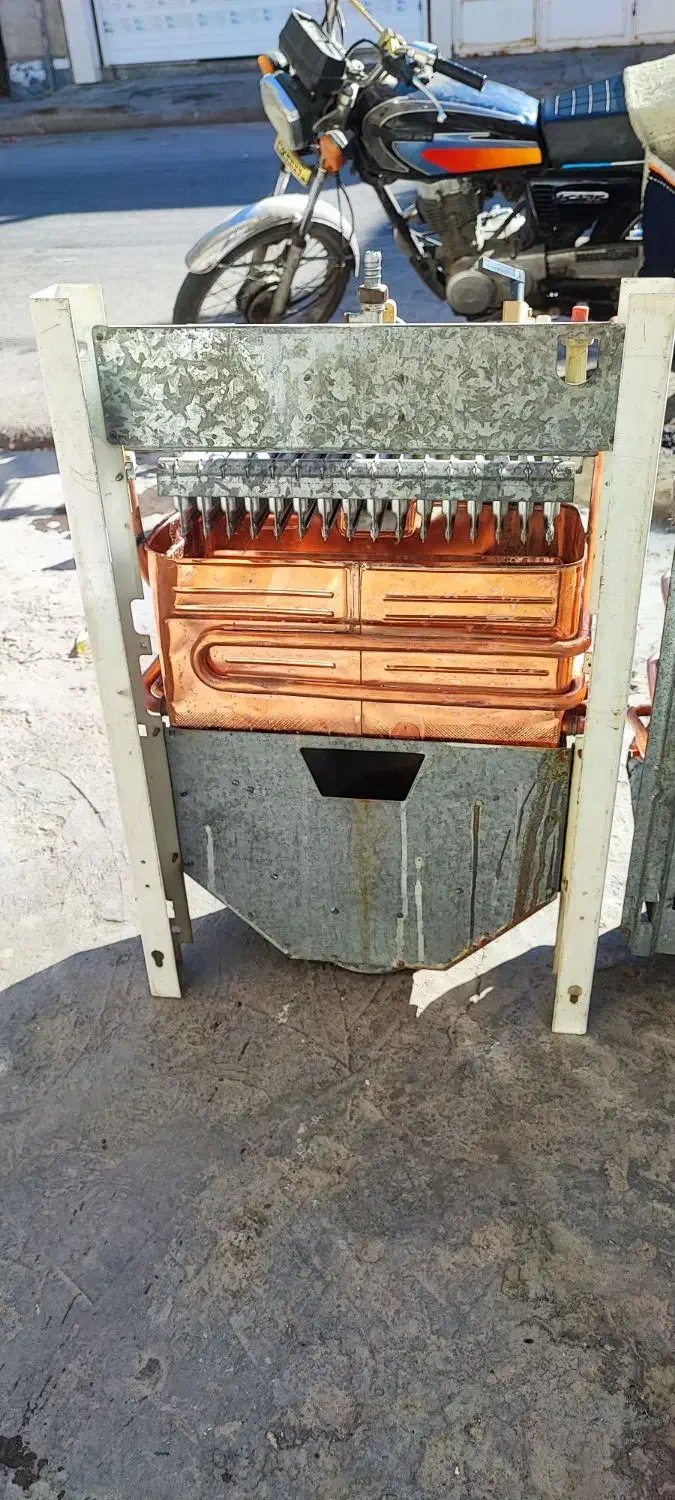 آبگرمکن کمیاب بوتان ۳۱۱۸ مبدل و رگولاتور نو نو|آبگرمکن، پکیج، شوفاژ|ساوه, |دیوار