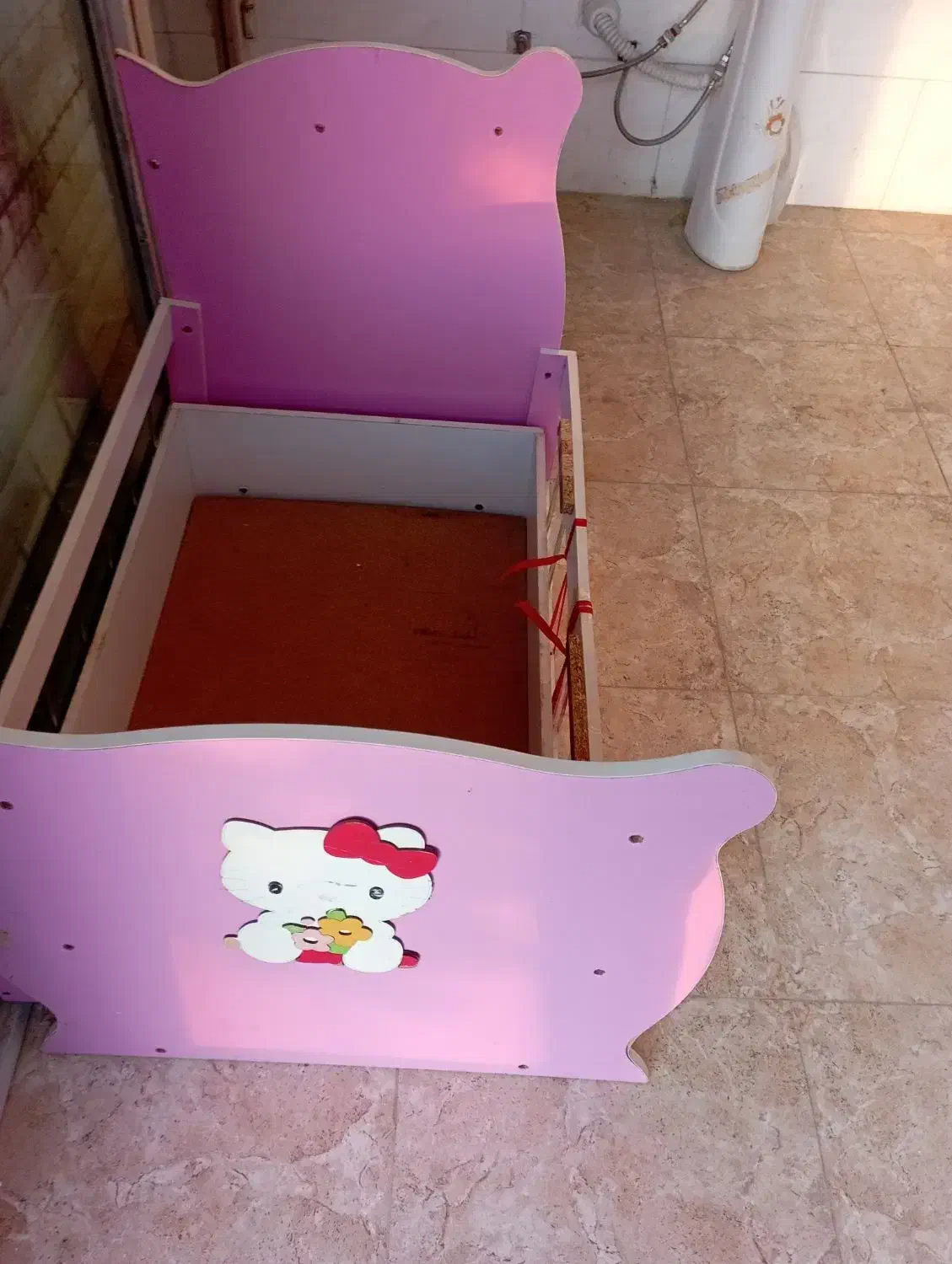 تخت خواب بچه|تخت و صندلی بچه|سنقر, |دیوار