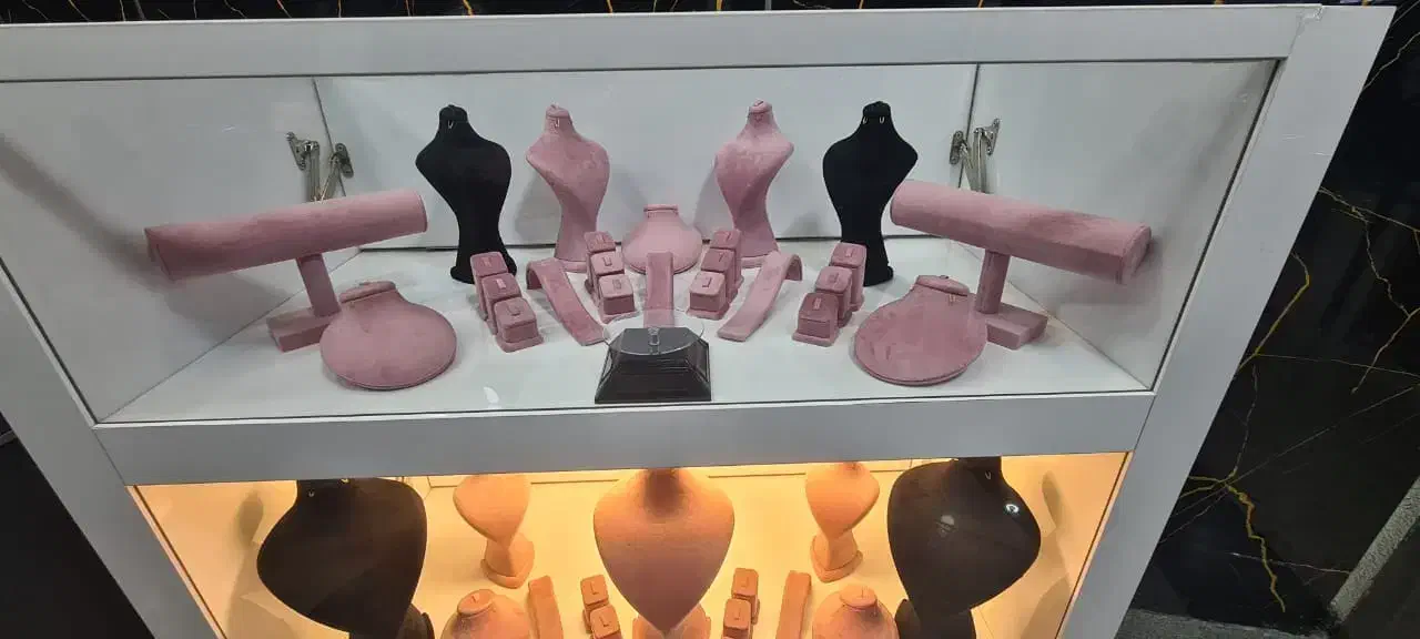 ویترین دکور ام دی اف های گلاس ترک شیشه ای لامپ دار|فروشگاه و مغازه|هشتگرد, شهرک بعثت|دیوار