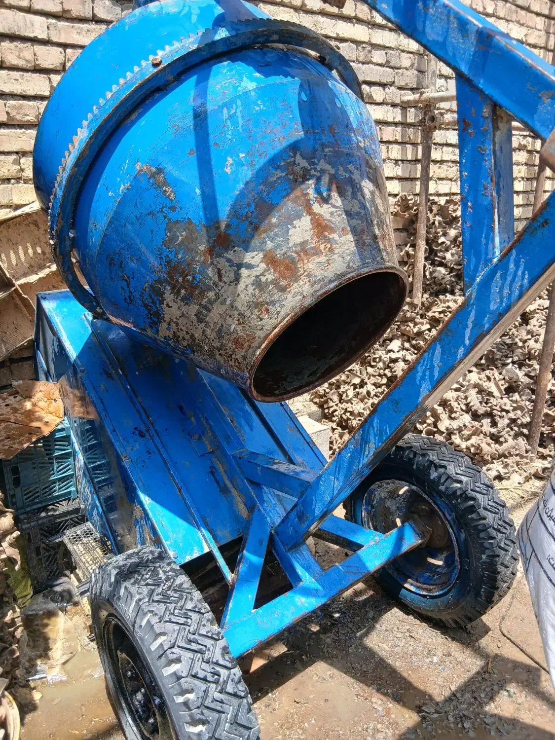 میکسر ۵۵۰کیلویی بتن|مصالح و تجهیزات ساختمان|اصفهان, آبشار|دیوار