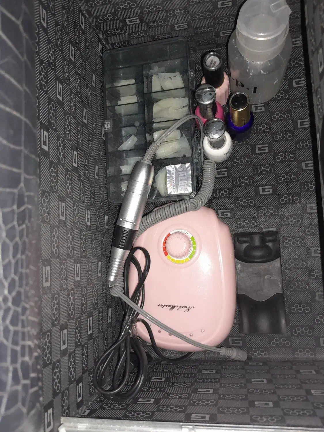 وسایل ناخن|آرایشگاه و سالنهای زیبایی|تفت, |دیوار