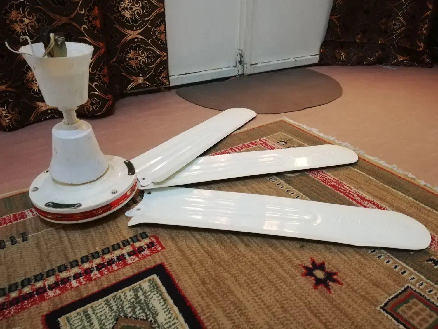 پنکه سقفی|پنکه و تصفیهکنندهٔ هوا|امیدیه, |دیوار