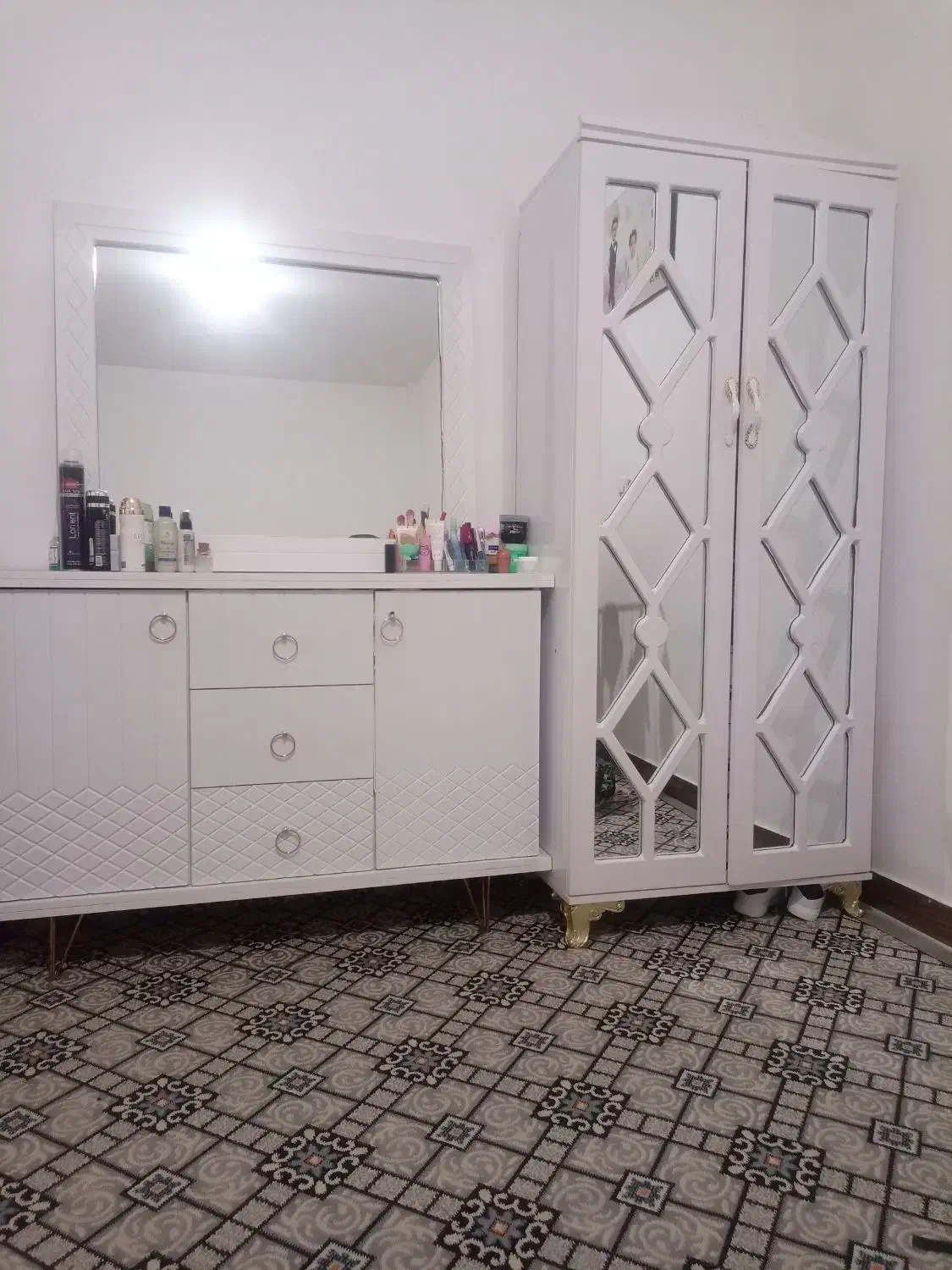 کمد و کنسول|جاکفشی، کمد، دراور|بروجرد, |دیوار