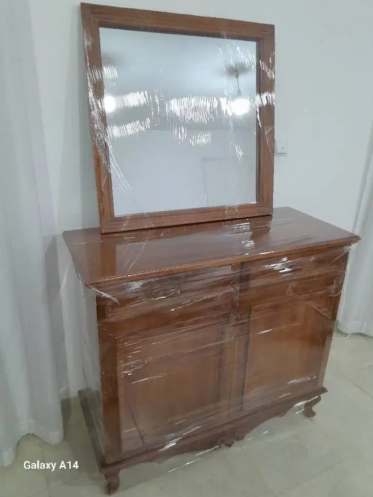 آینه کنسول نو نو با چوب گردو سندبلاست شده|بوفه، ویترین، کنسول|مریوان, |دیوار