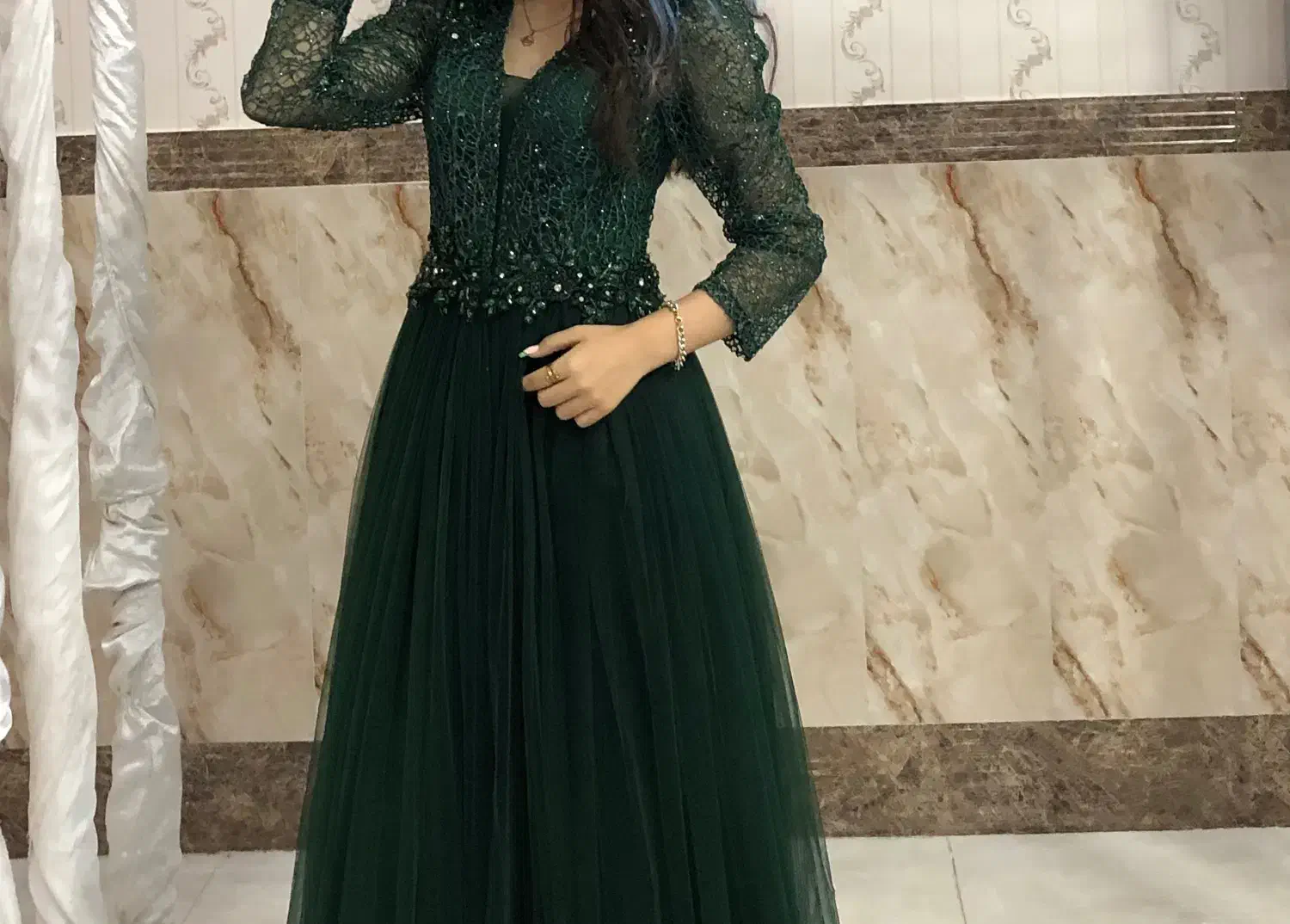 لباس مجلسی|لباس|مراغه, |دیوار