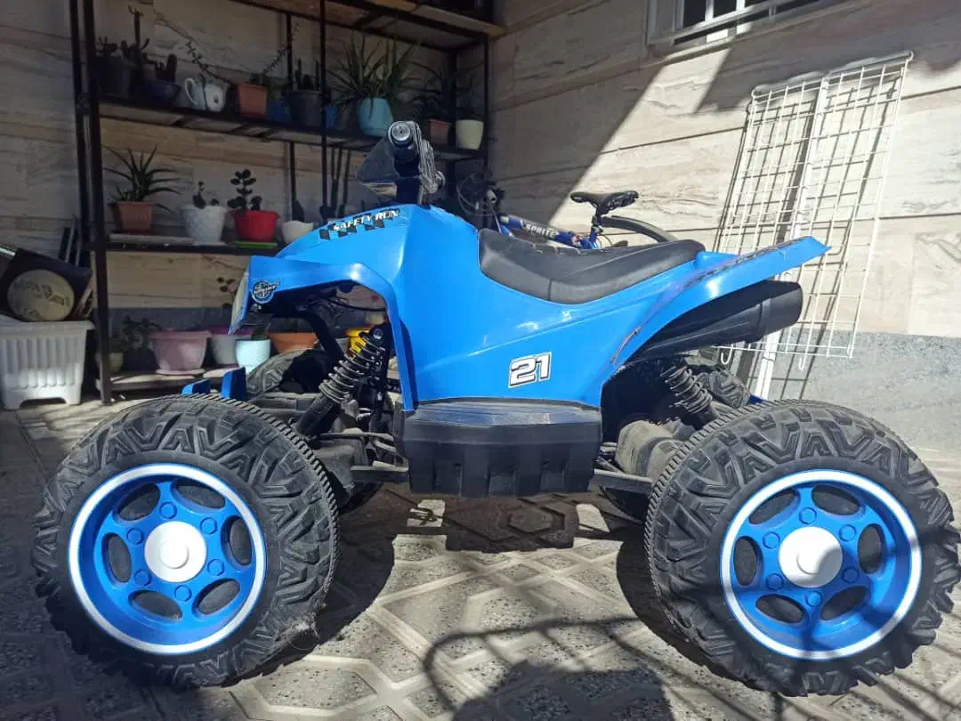 موتور۴چرخ۴موتوره.چک اقساطی.مناسب۲تا۸سال|اسباببازی|شاهرود, |دیوار