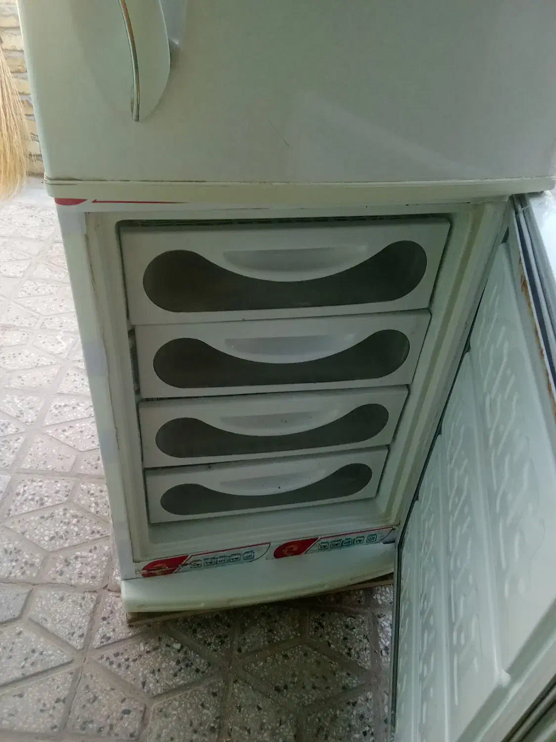 یخچال|یخچال و فریزر|بروجرد, |دیوار