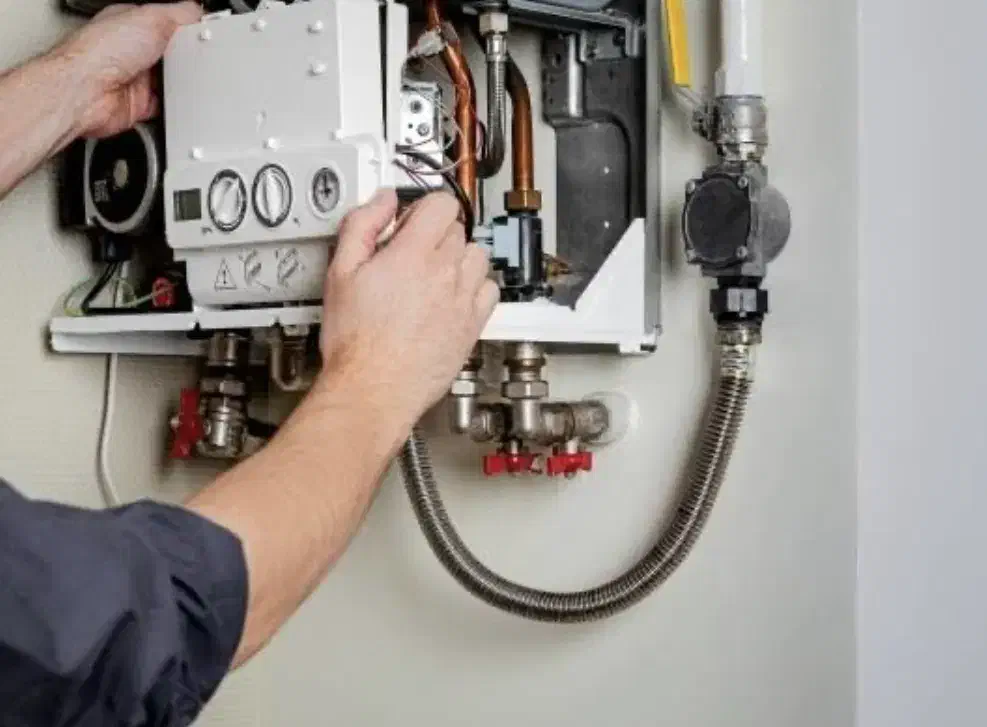 تعمیرکار پکیج//سرویس پکیج//تعمیرات ابگرمکن و پکیج|خدمات پیشه و مهارت|شیراز, شهرک سراج‎|دیوار