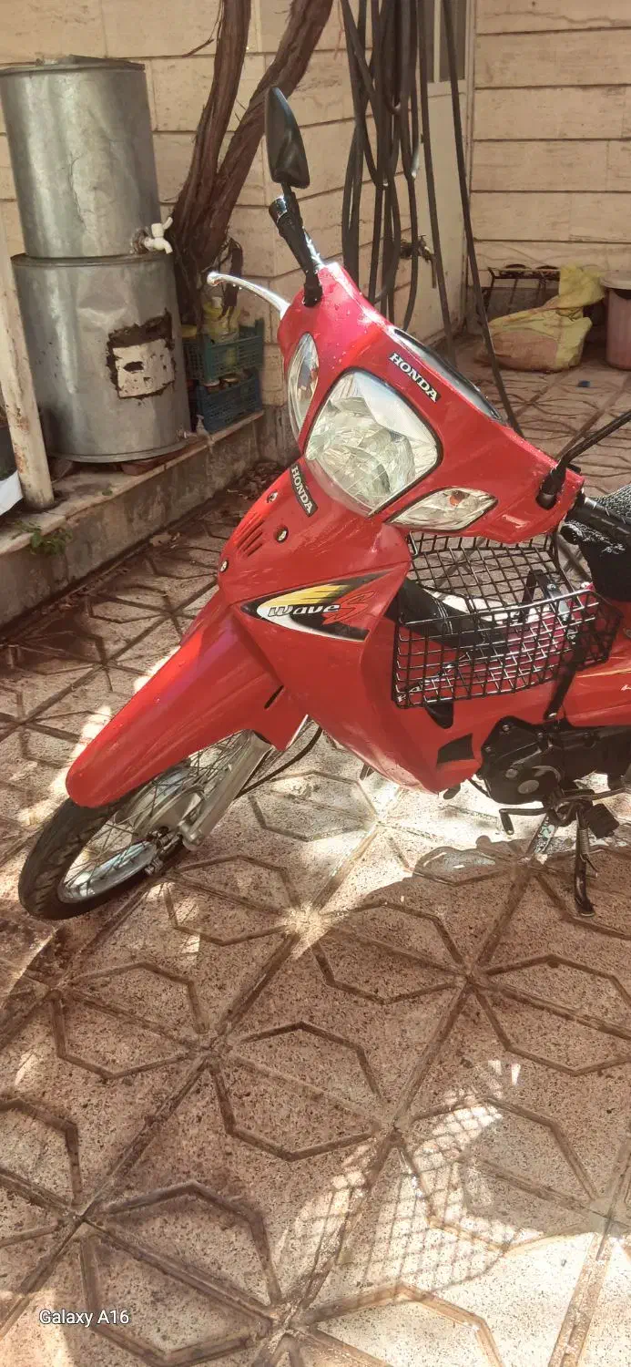 ویو کا ۸۶ ژاپن|موتورسیکلت|سبزوار, قصبه غربی|دیوار