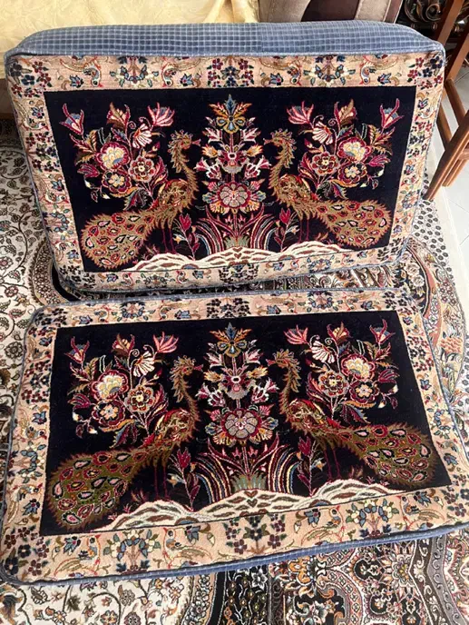 یک جفت پشتی دست باف طرح طاووس|پشتی|اصفهان, برازنده|دیوار