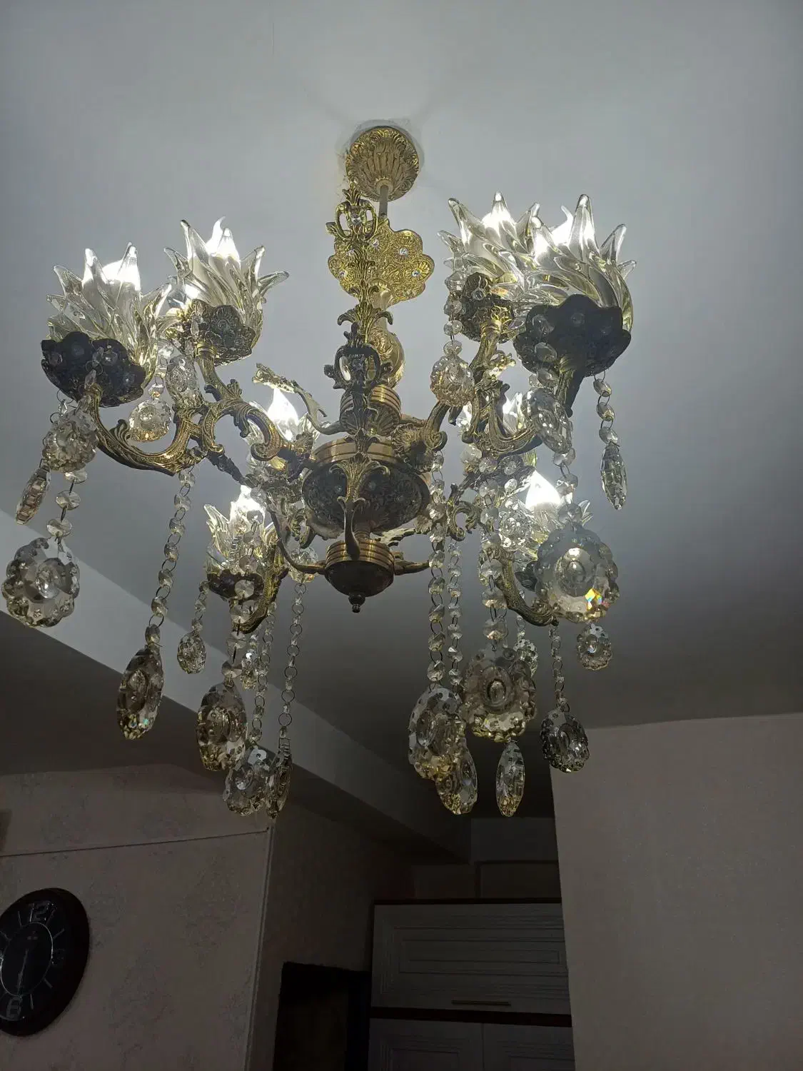 دو عدد لوستر برنجی در حد نو،|لوستر و چراغ آویز|رباط‌کریم, مسکن مهر آبشناسان|دیوار