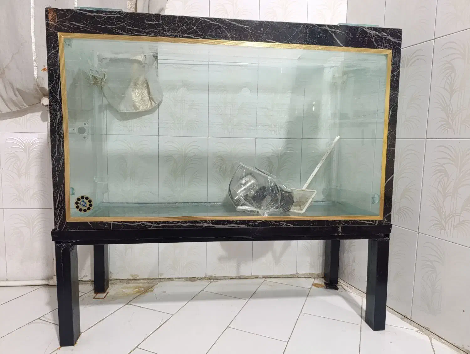 آکواریوم بزرگ|ماهی|خرمآباد, |دیوار