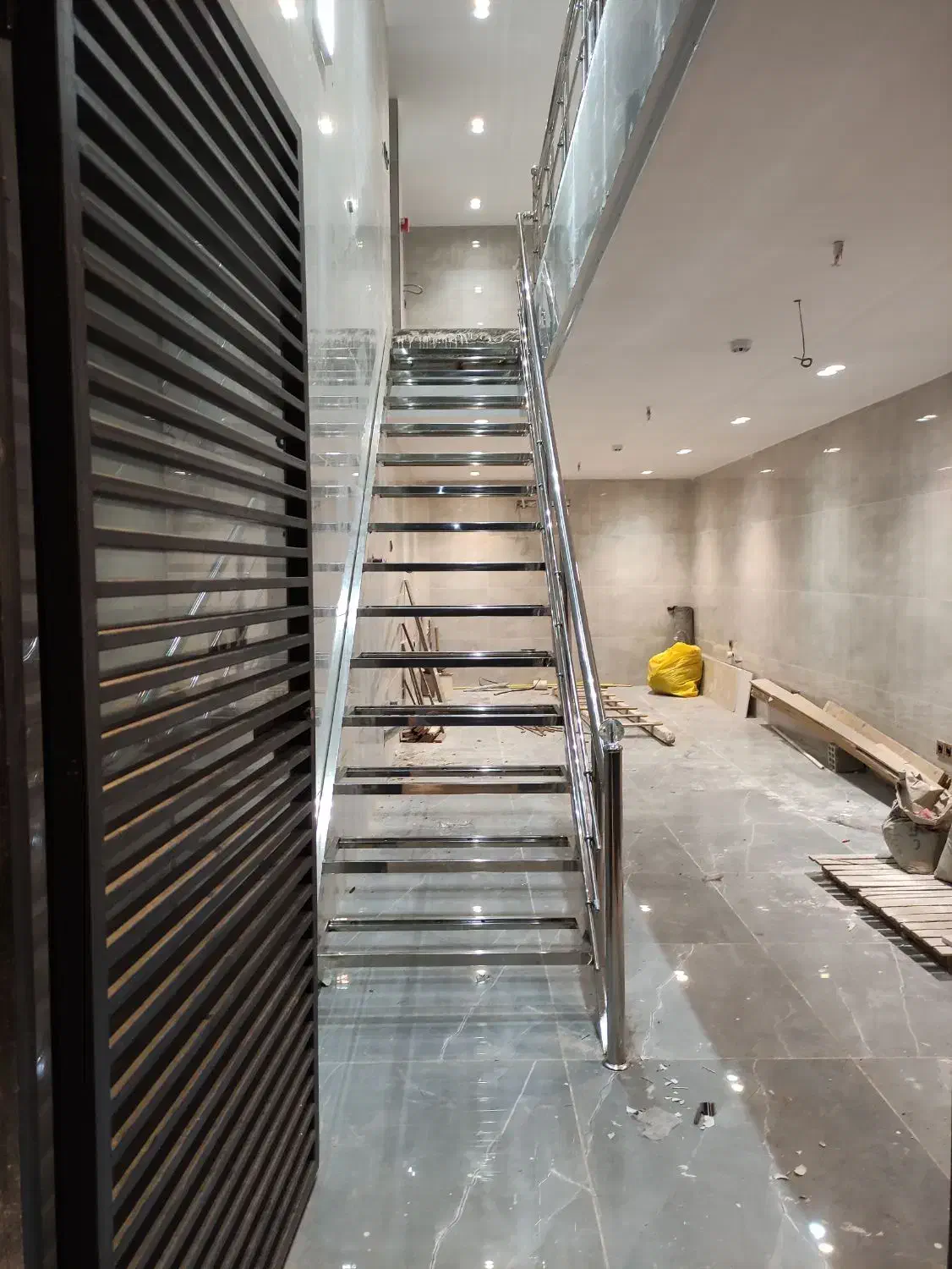 نرده استیل،استاتیک.پله گرد ،حفاظ،|خدمات پیشه و مهارت|اهواز, کوی پیروزی|دیوار