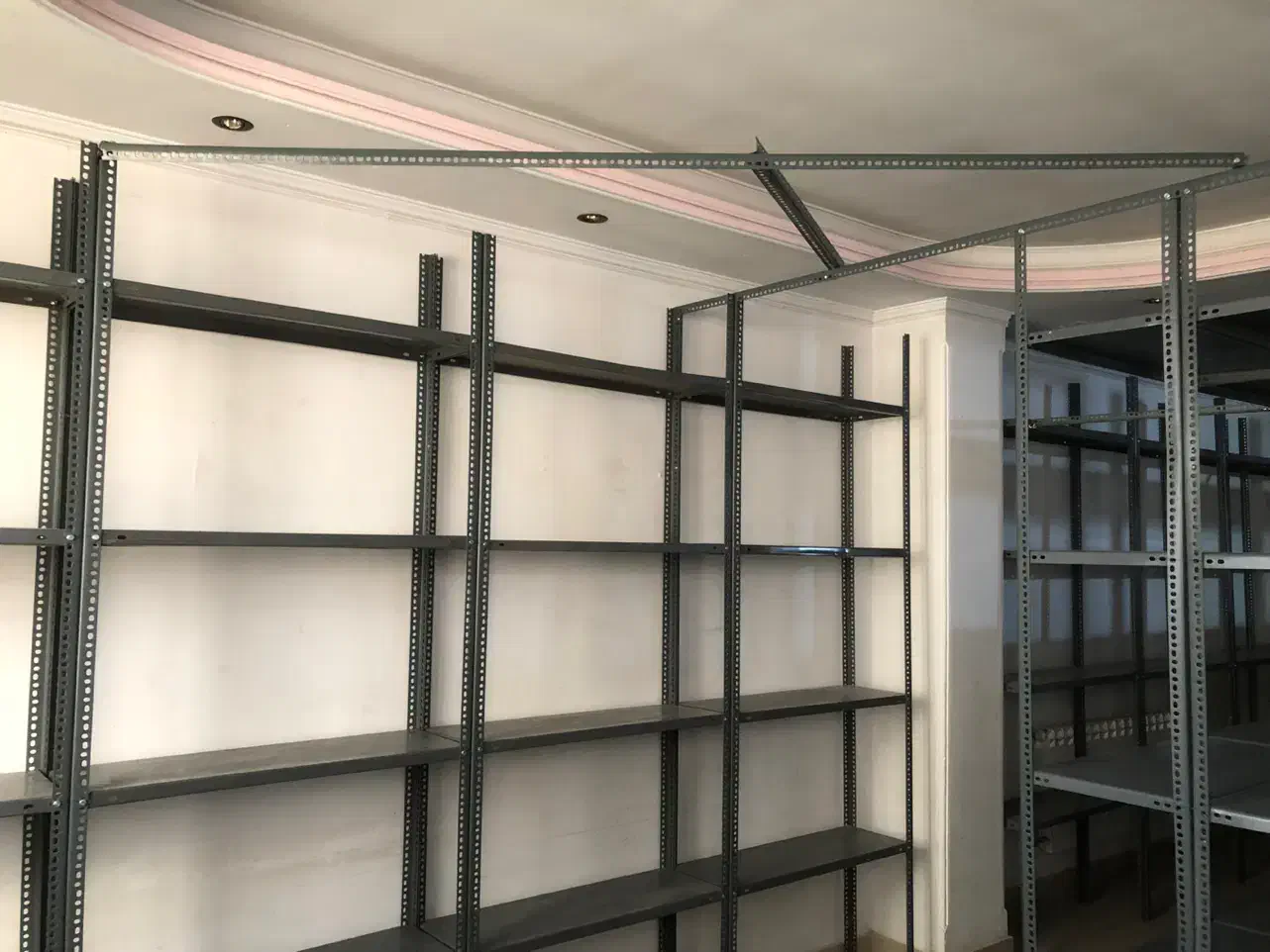 کفی قفسه ۴۰در ۹۵ در حد نو|کتابخانه، شلف، قفسه‌های دیواری|تهران, تهرانسر مرکزی|دیوار