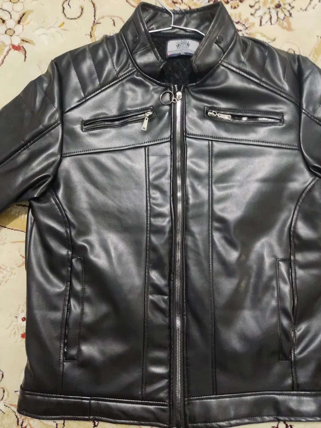 کت چرم|لباس|شاهرود, |دیوار