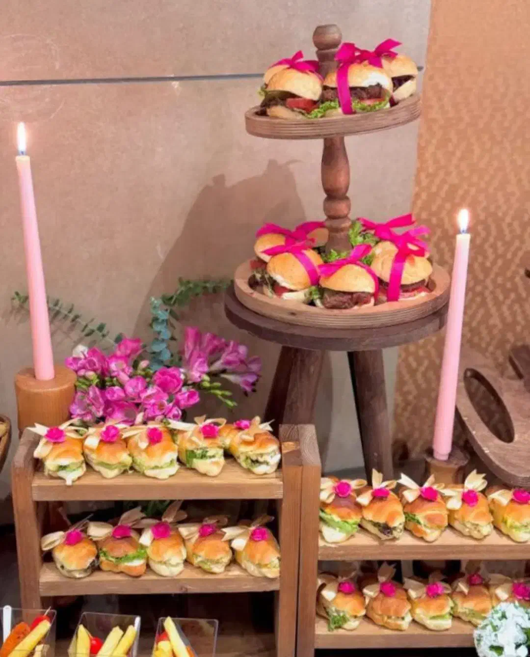 فینگرفود  دیجی بادکنک باغ فینگر|خدمات پذیرایی، مراسم|مشهد, الهیه|دیوار