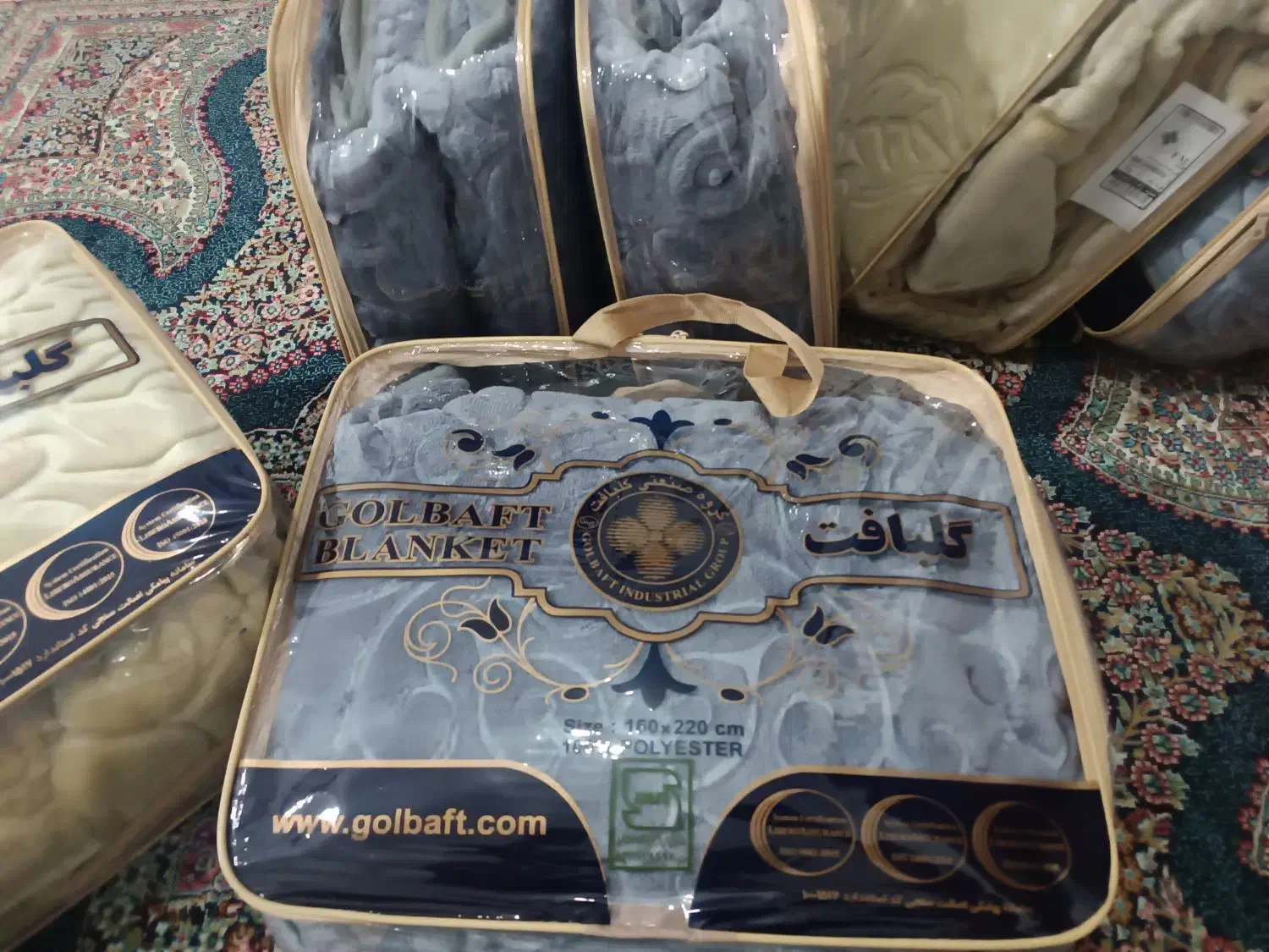 پتوی گلبافت با بهترین گیفیت و قیمت|رختخواب، بالش، پتو|کرمان, |دیوار