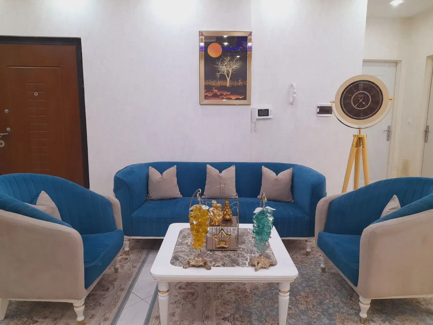 نیم ست راحتی ۵ نفره|مبلمان خانگی و میز عسلی|تهران, منیریه|دیوار