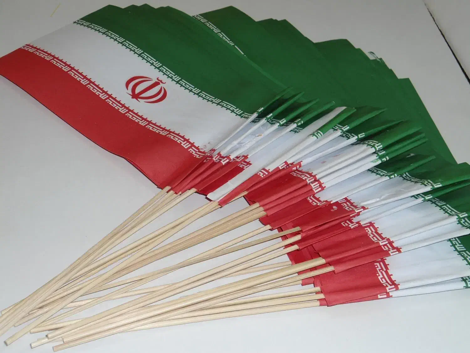پرچم کاغذی، پرچم دستی، ریسه پرچم، پرچم ایران سرچوب|عمدهفروشی|تهران, دانشگاه شریف|دیوار