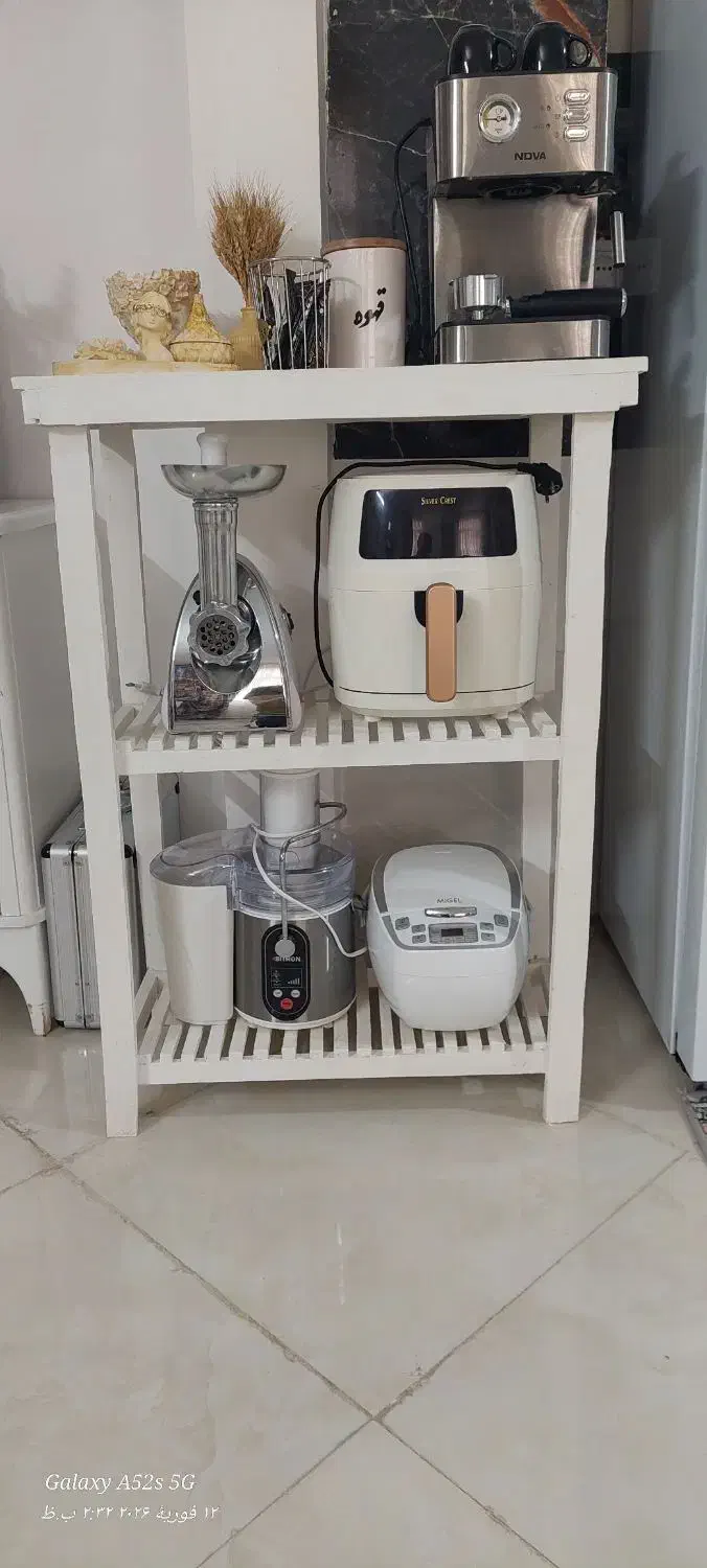 پایه چوبی|میز و صندلی غذاخوری|نیشابور, گنبد سبز|دیوار