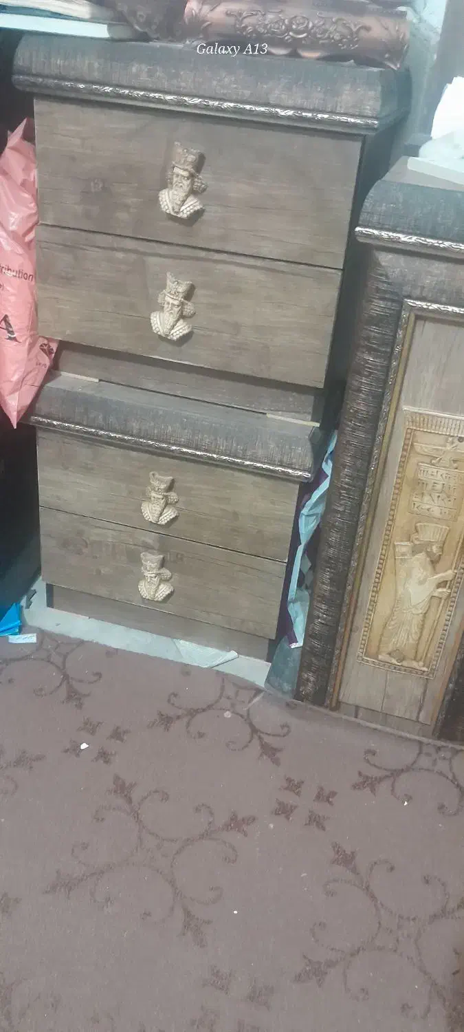 سرویس تختخواب دونفره با طرح هخامنشی|تخت و سرویس خواب|دوگنبدان, |دیوار