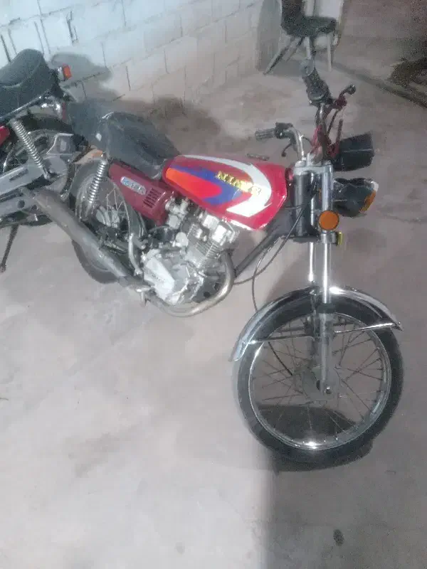 متور ۱۲۵ استارتی مدل ۸۸|موتورسیکلت|زرند, |دیوار